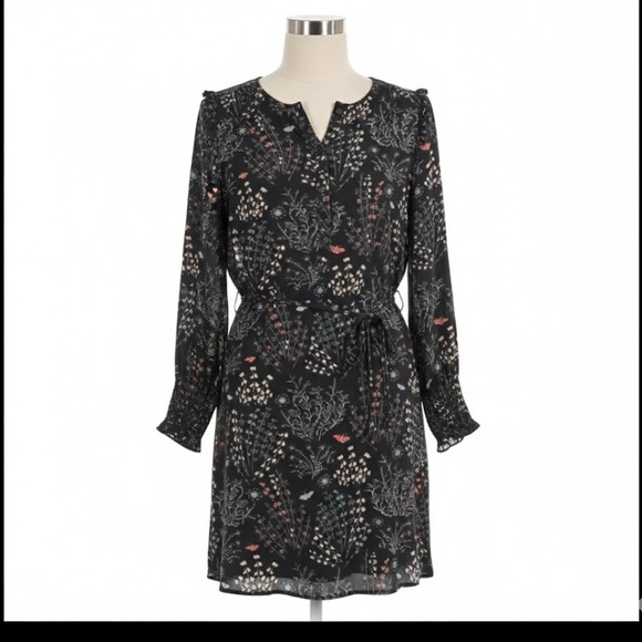 LOFT Dresses & Skirts - Loft Womens Size Medium Long Sleeve Dress Trapeze Flare Multicolored Lining